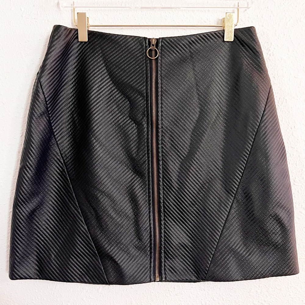 Rachel Roy Black Faux Leather Zip Skirt Size 6